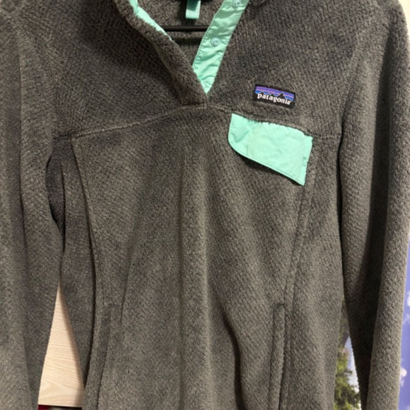 Patagonia Women’s Re-Tool Snap T Fleece Pullover - Picture 2 of 2